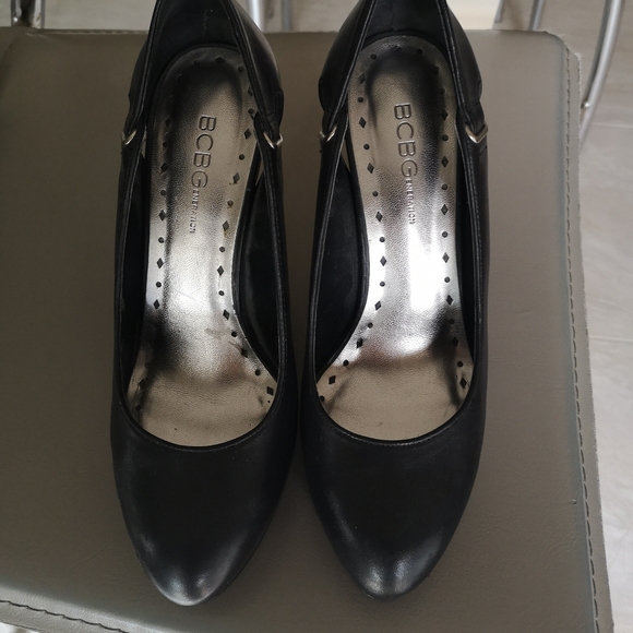 BCBGeneration black leather pumps - Picture 3 of 15